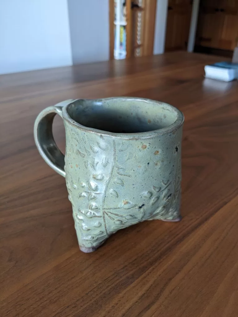 Three Footed Pottery Mug Design -  with vine print pattern